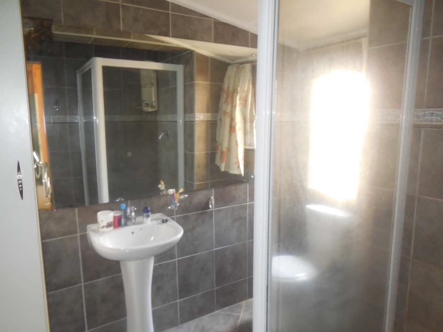 To Let 3 Bedroom Property for Rent in Silverton Gauteng