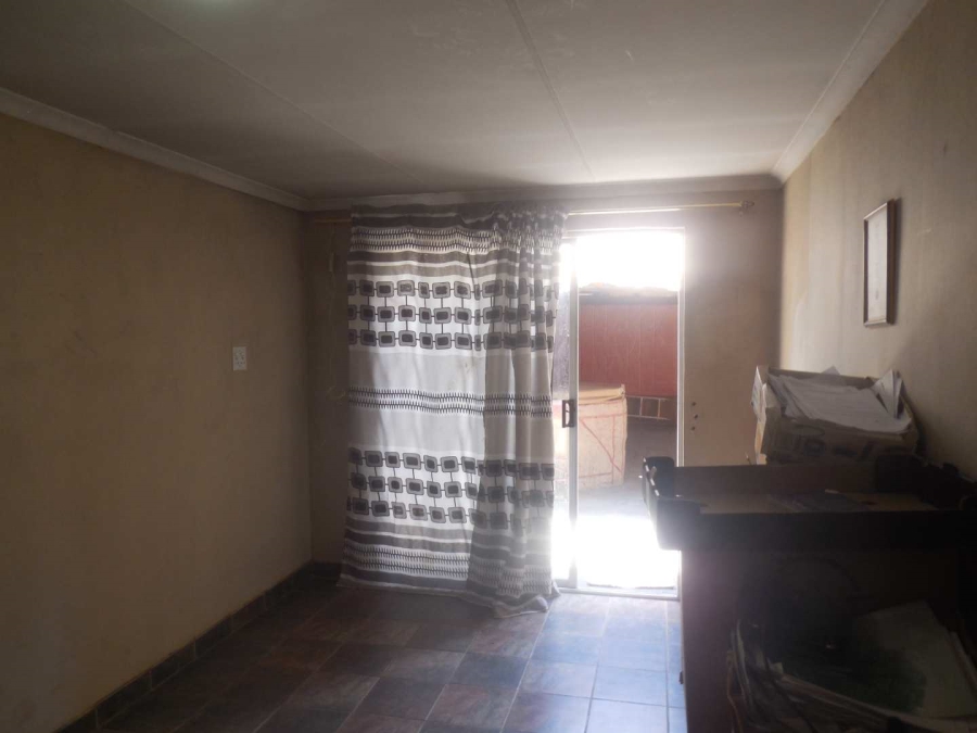 To Let 3 Bedroom Property for Rent in Silverton Gauteng