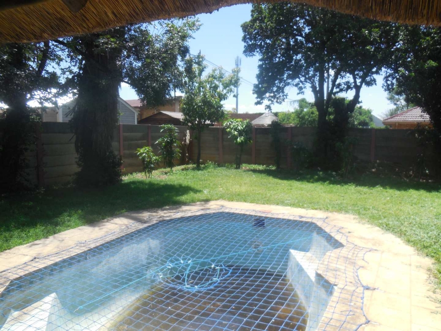 To Let 3 Bedroom Property for Rent in Silverton Gauteng