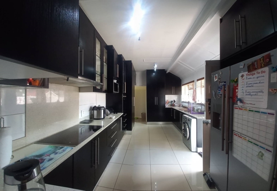 3 Bedroom Property for Sale in Edleen Gauteng