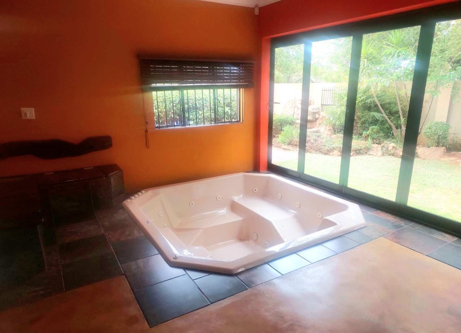 3 Bedroom Property for Sale in Farrarmere Gauteng