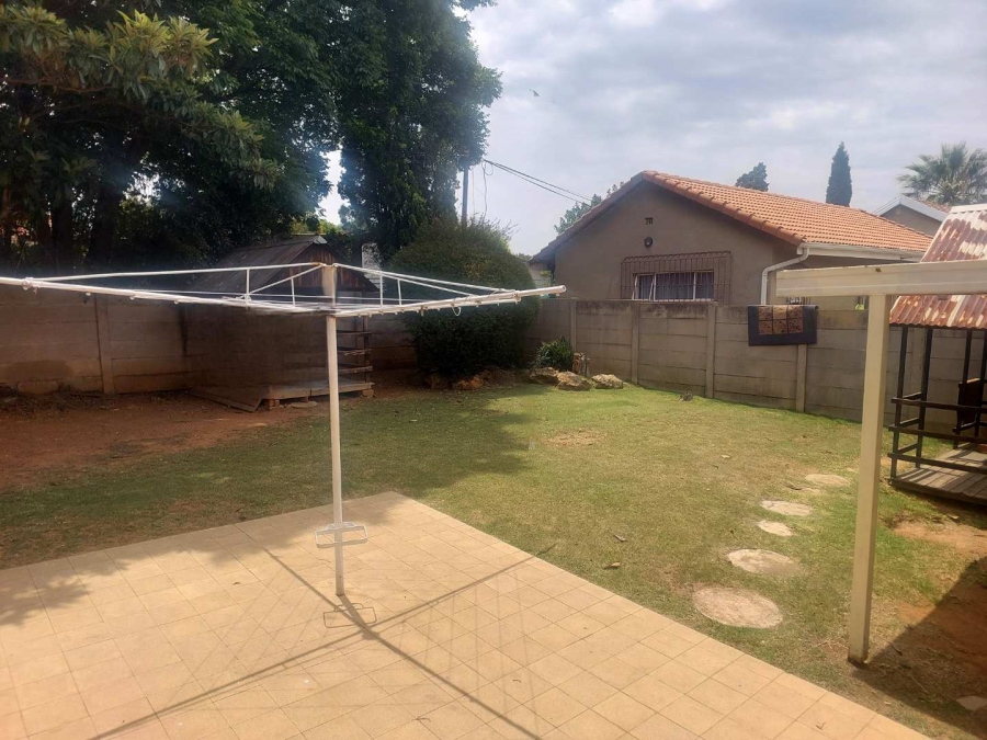 3 Bedroom Property for Sale in Farrarmere Gauteng