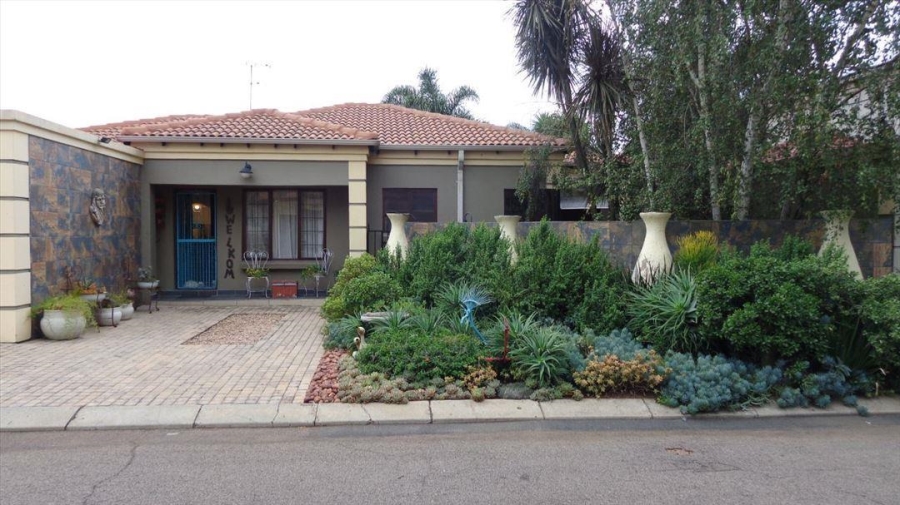 2 Bedroom Property for Sale in Terenure Gauteng