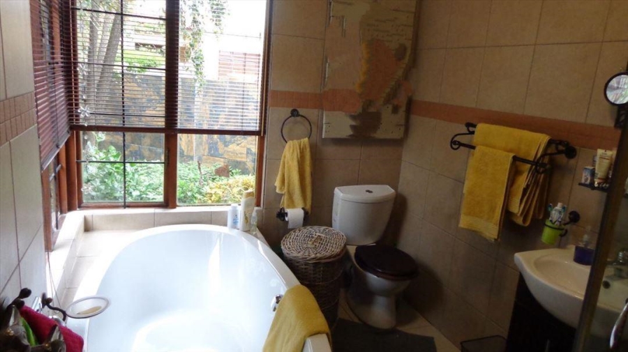 2 Bedroom Property for Sale in Terenure Gauteng