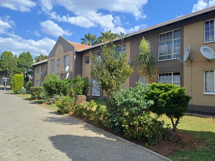 3 Bedroom Property for Sale in Verwoerdpark Gauteng