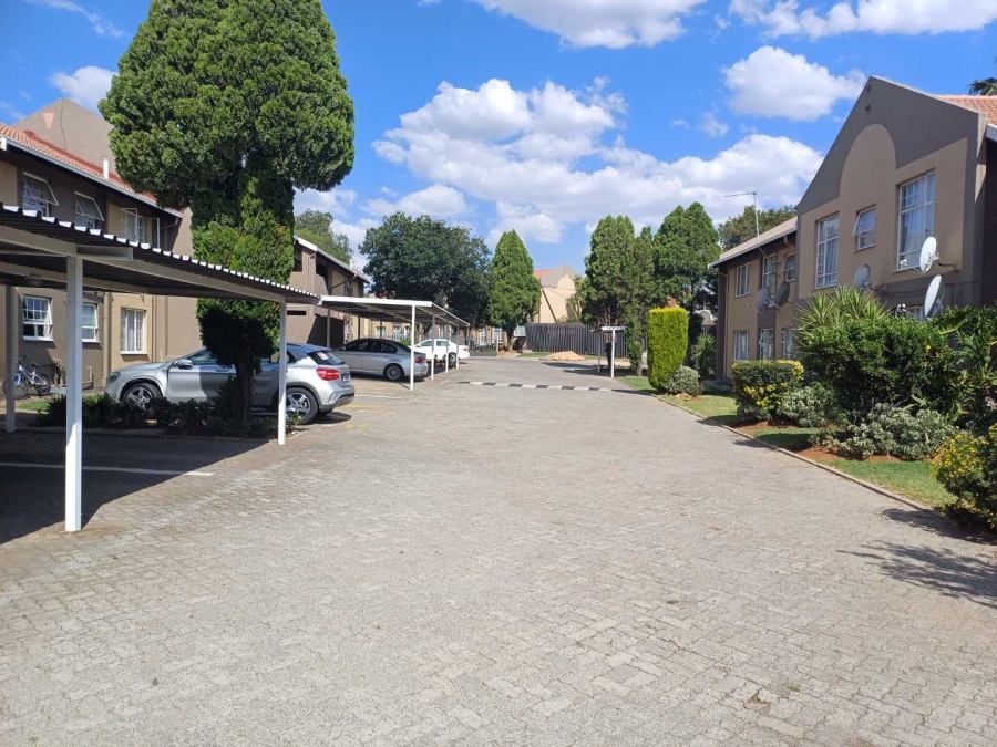 3 Bedroom Property for Sale in Verwoerdpark Gauteng