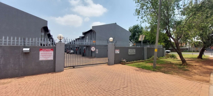 3 Bedroom Property for Sale in Verwoerdpark Gauteng