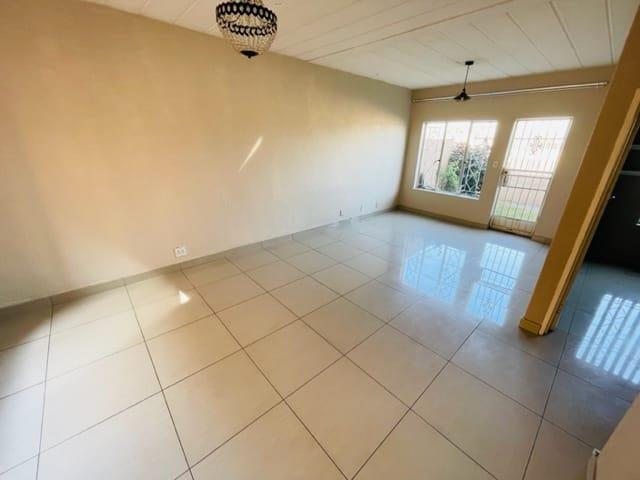 To Let 3 Bedroom Property for Rent in Verwoerdpark Gauteng