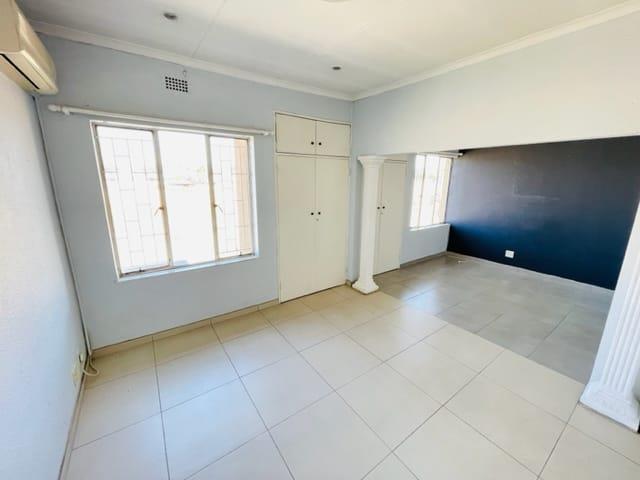 To Let 3 Bedroom Property for Rent in Verwoerdpark Gauteng