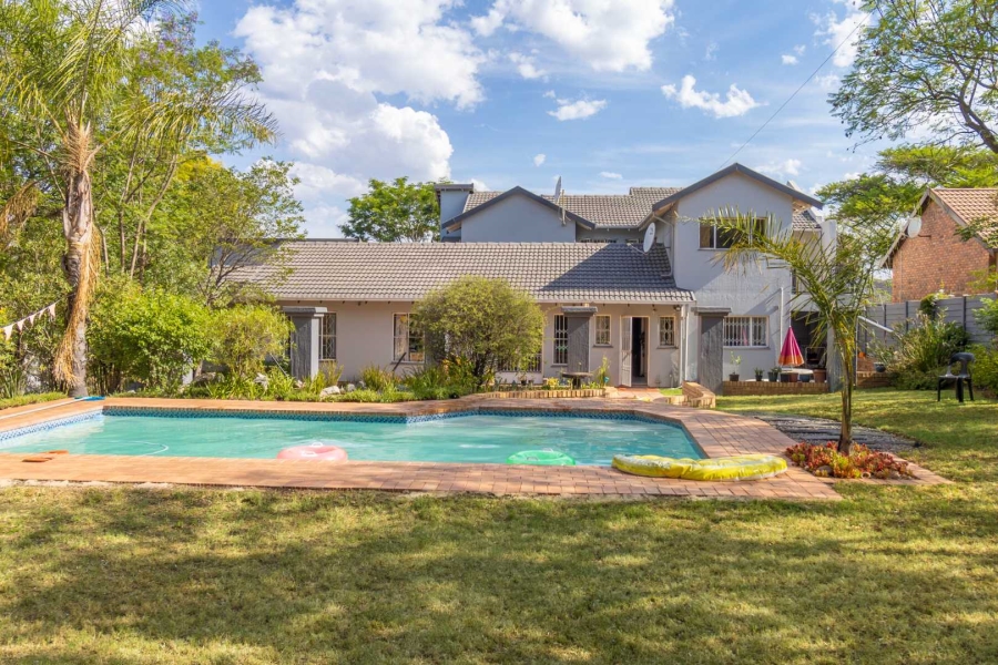 5 Bedroom Property for Sale in Jukskei Park Gauteng