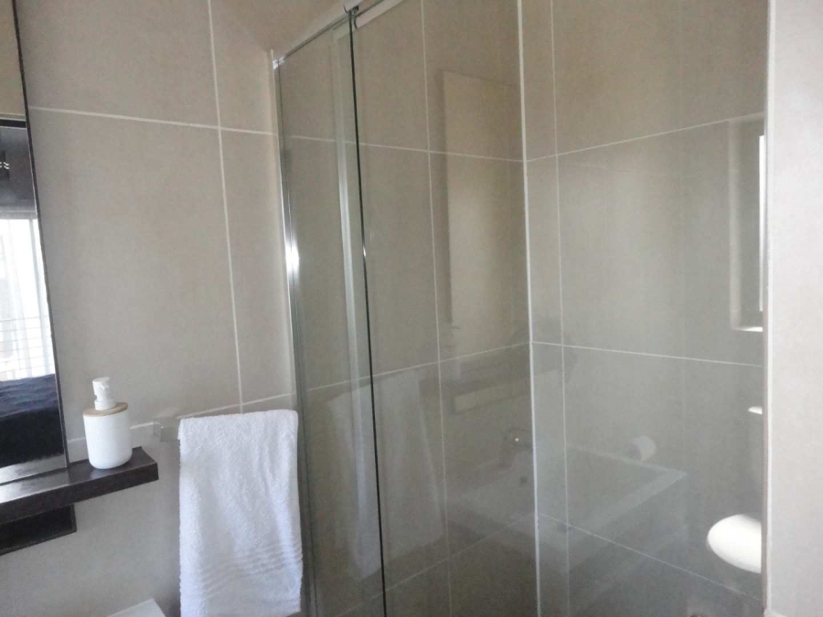 2 Bedroom Property for Sale in Beverley Gauteng