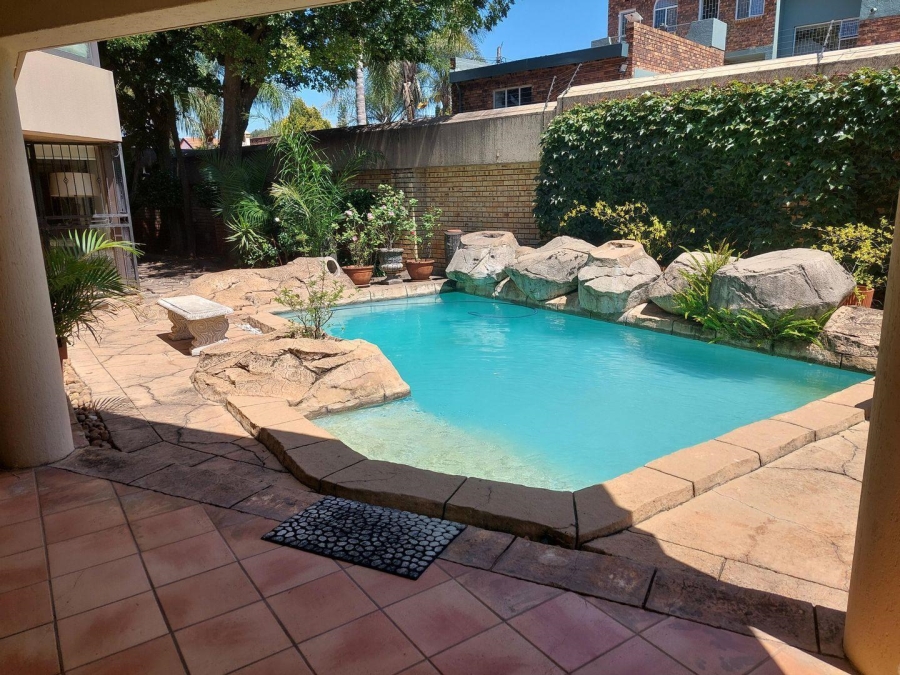 4 Bedroom Property for Sale in Bruma Gauteng