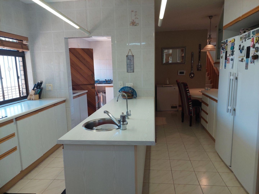 4 Bedroom Property for Sale in Bruma Gauteng