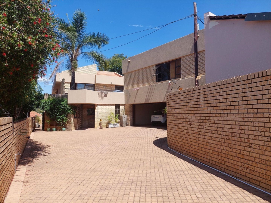 4 Bedroom Property for Sale in Bruma Gauteng