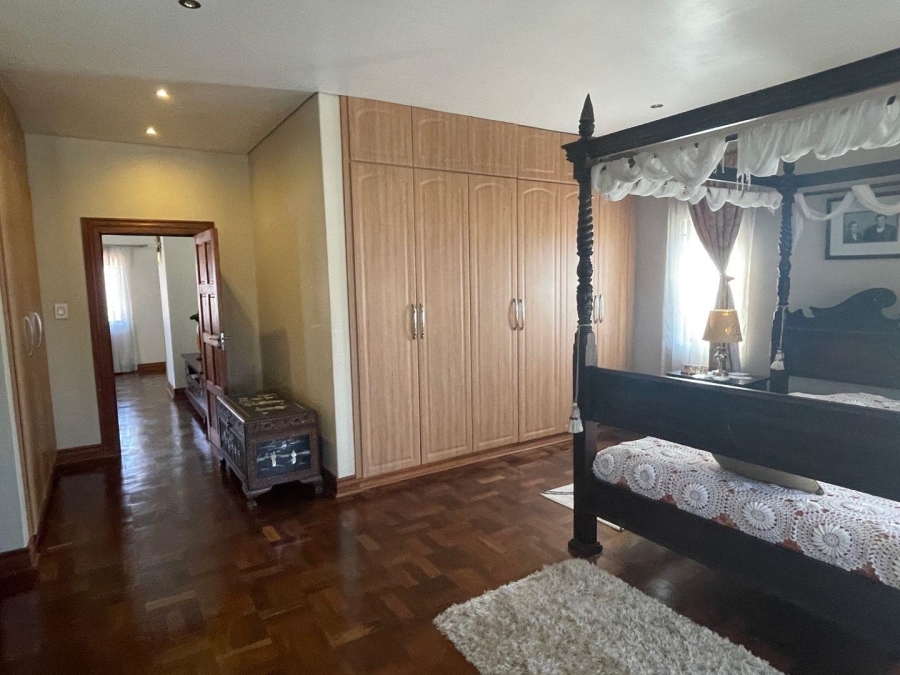 5 Bedroom Property for Sale in South Kensington Gauteng