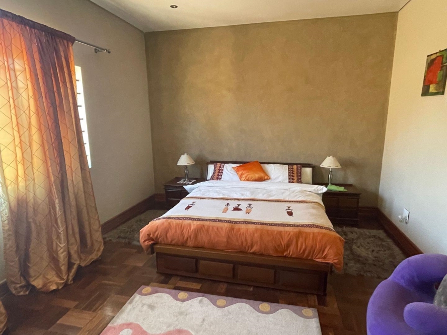 5 Bedroom Property for Sale in South Kensington Gauteng