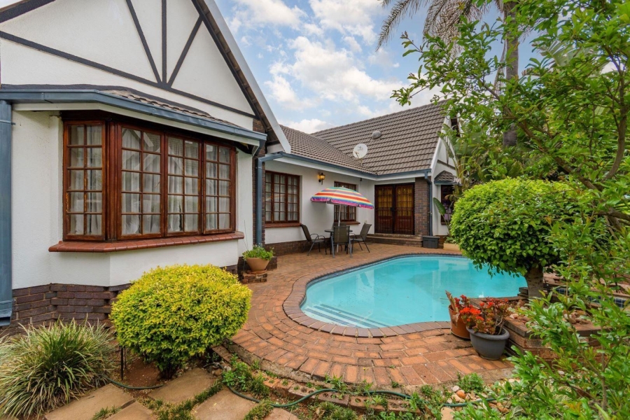 3 Bedroom Property for Sale in Bedfordview Gauteng