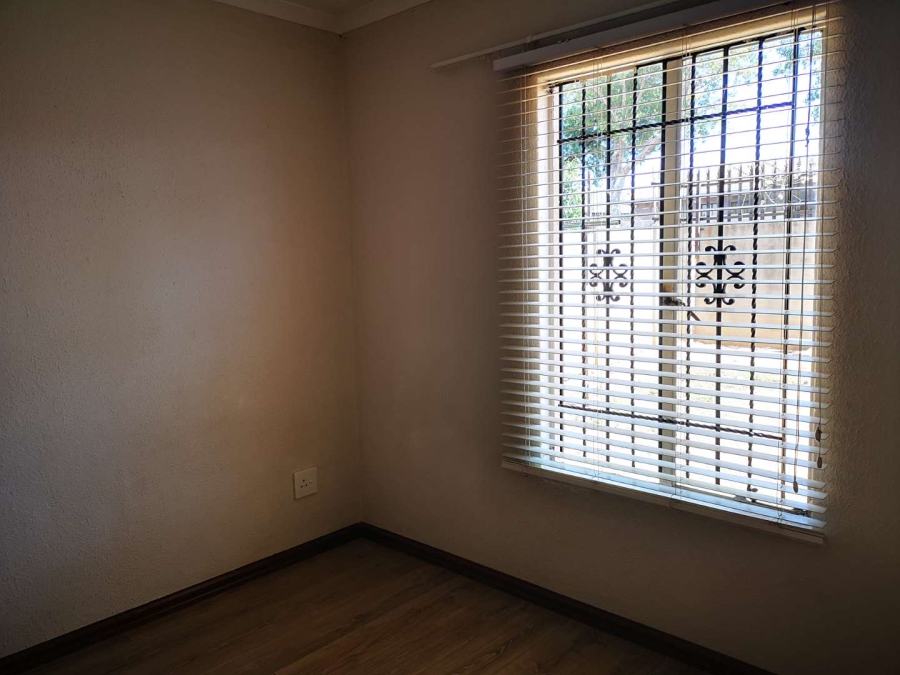 To Let 3 Bedroom Property for Rent in Alveda Park Gauteng