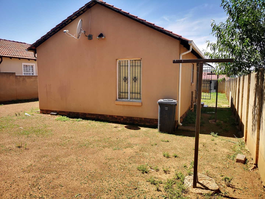 To Let 3 Bedroom Property for Rent in Alveda Park Gauteng