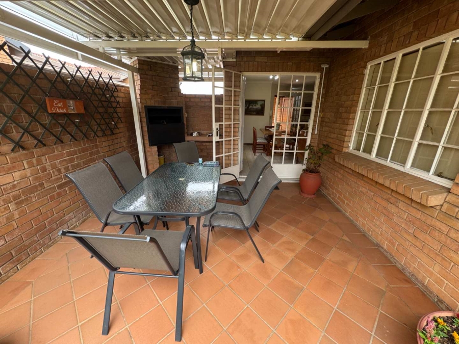 3 Bedroom Property for Sale in New Redruth Gauteng