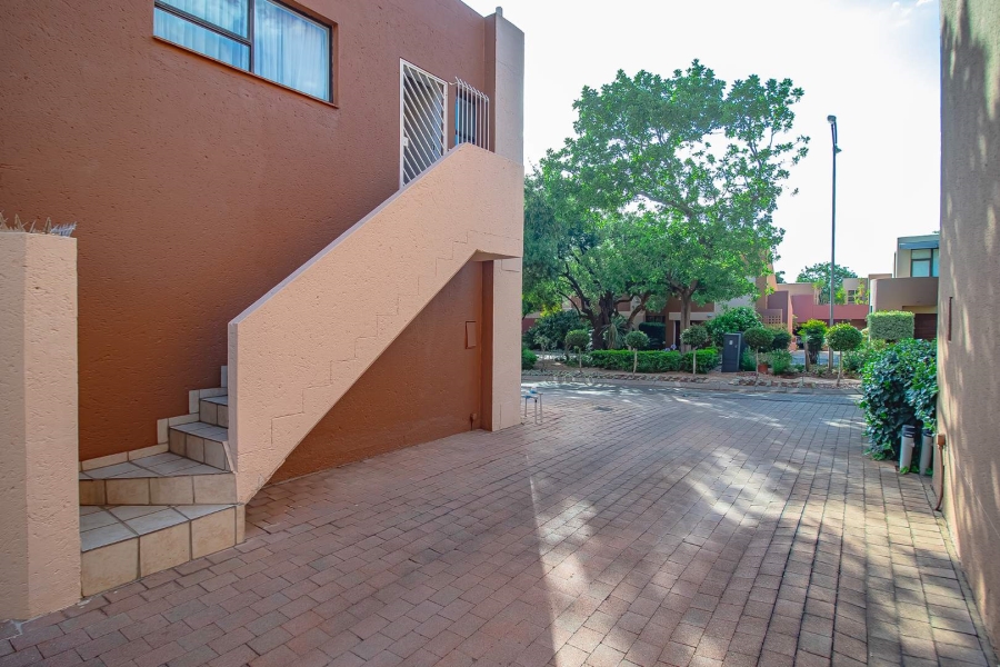 3 Bedroom Property for Sale in Faerie Glen Gauteng