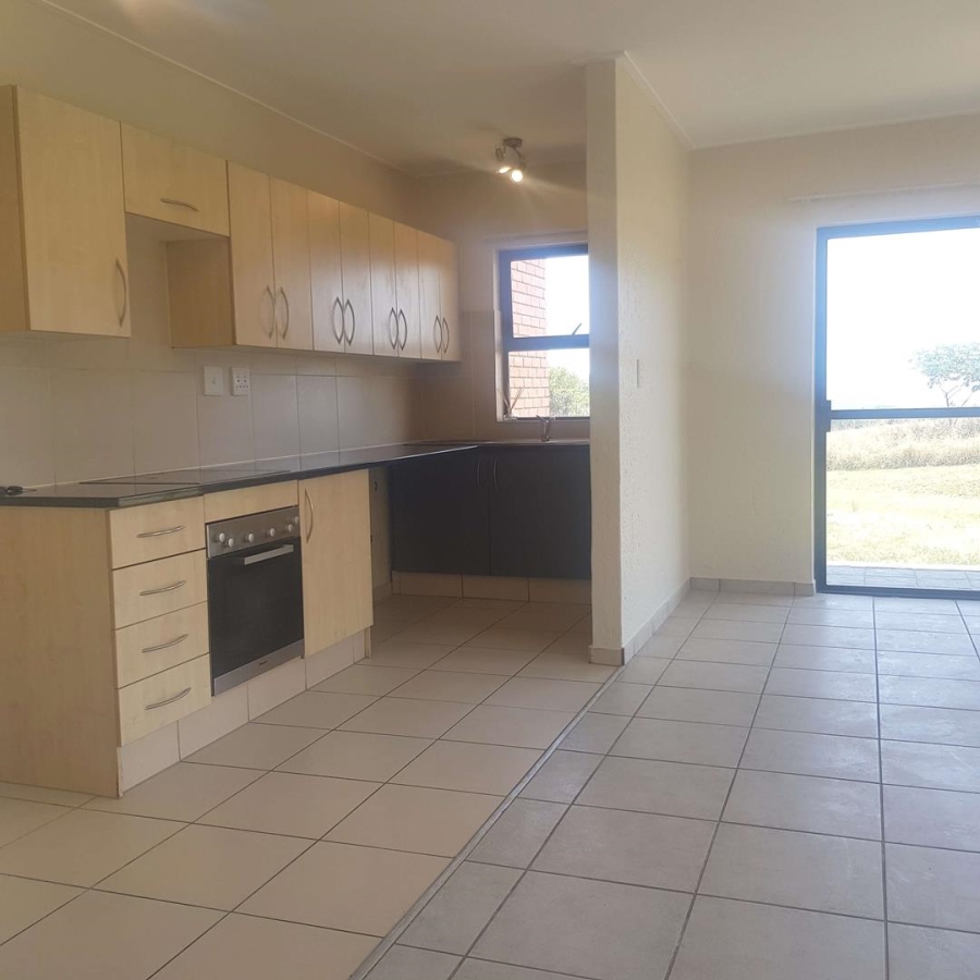 To Let 2 Bedroom Property for Rent in Jackal Creek Golf Estate Gauteng