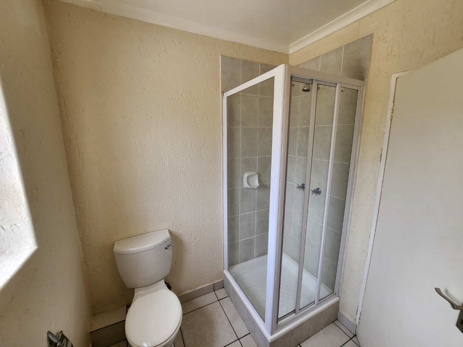 To Let 2 Bedroom Property for Rent in Ferndale Gauteng