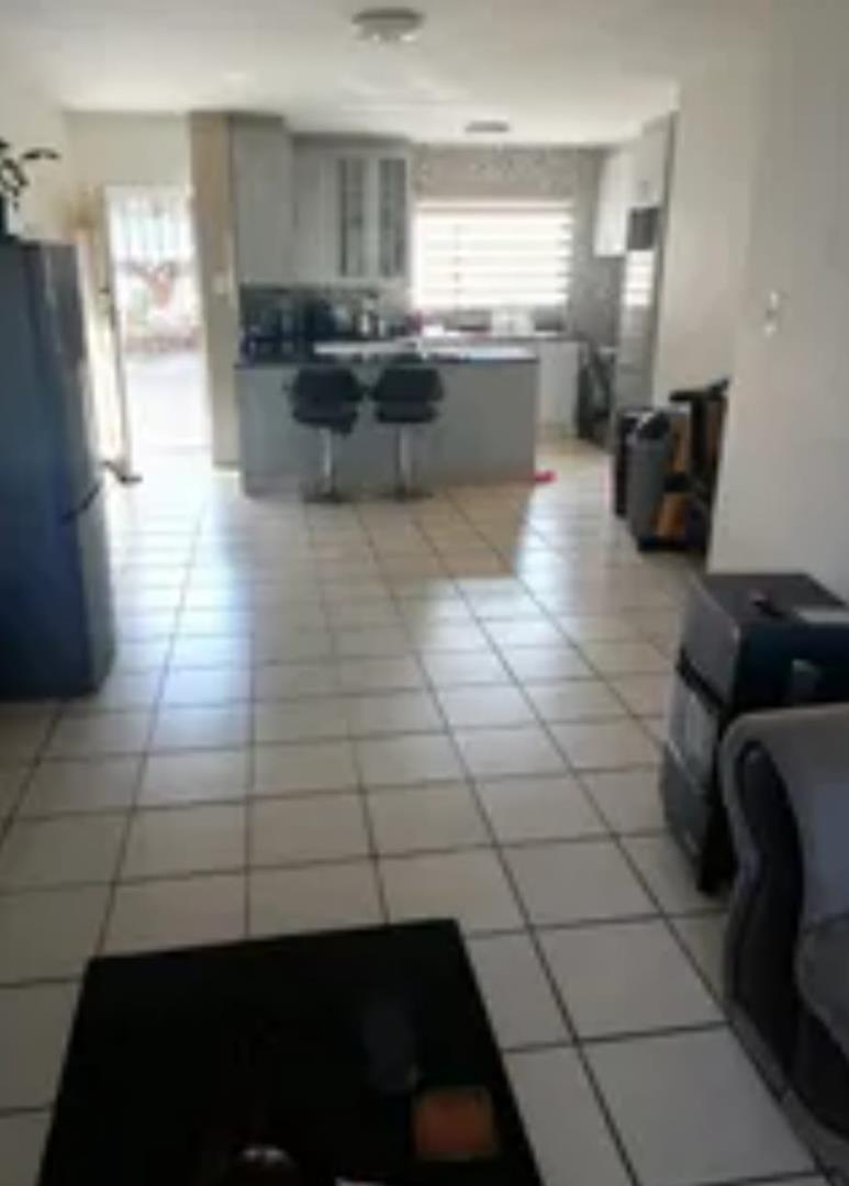 To Let 2 Bedroom Property for Rent in Halfway Gardens Gauteng