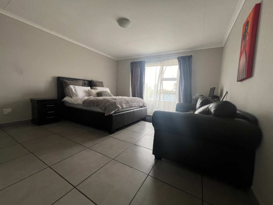 To Let 2 Bedroom Property for Rent in Florida Gauteng