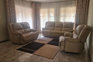 5 Bedroom Property for Sale in Brackendowns Gauteng