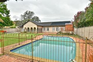 5 Bedroom Property for Sale in Brackendowns Gauteng