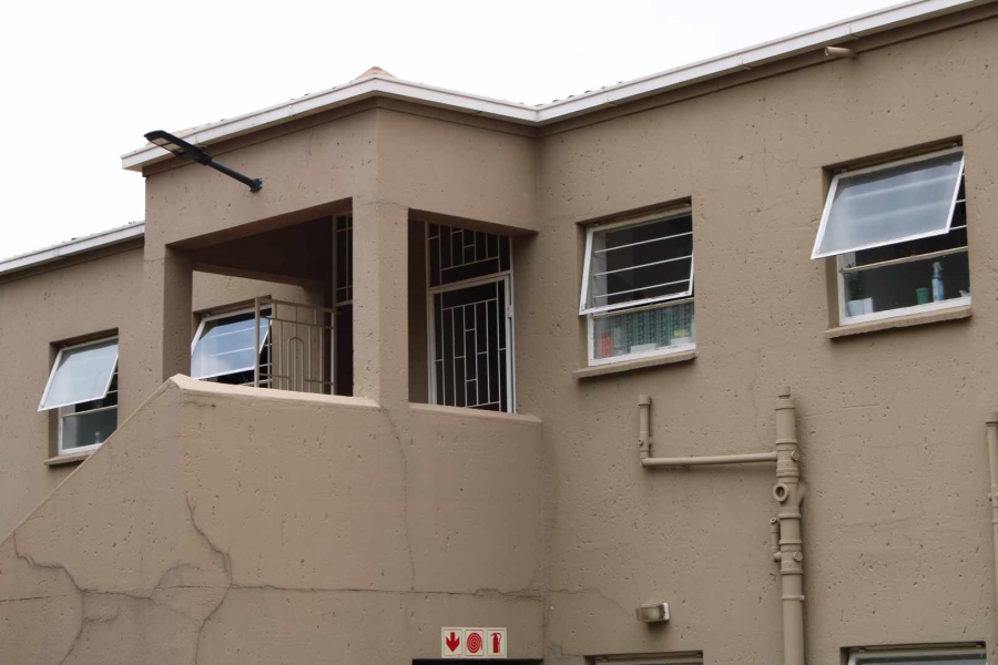 2 Bedroom Property for Sale in Alberante Gauteng