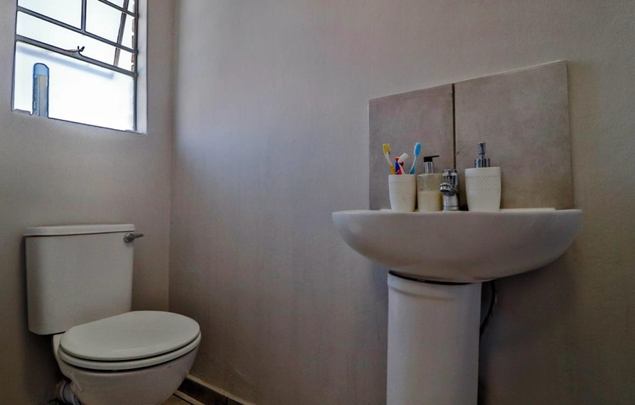 2 Bedroom Property for Sale in Bakerton Gauteng