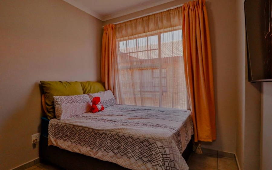 2 Bedroom Property for Sale in Bakerton Gauteng