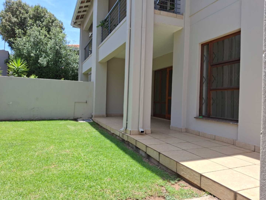 To Let 2 Bedroom Property for Rent in Atholl Gauteng