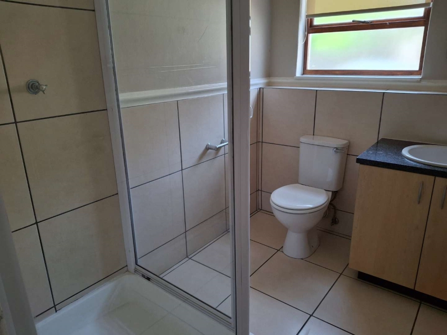 To Let 2 Bedroom Property for Rent in Atholl Gauteng