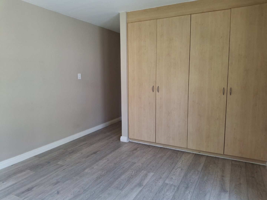 To Let 2 Bedroom Property for Rent in Atholl Gauteng