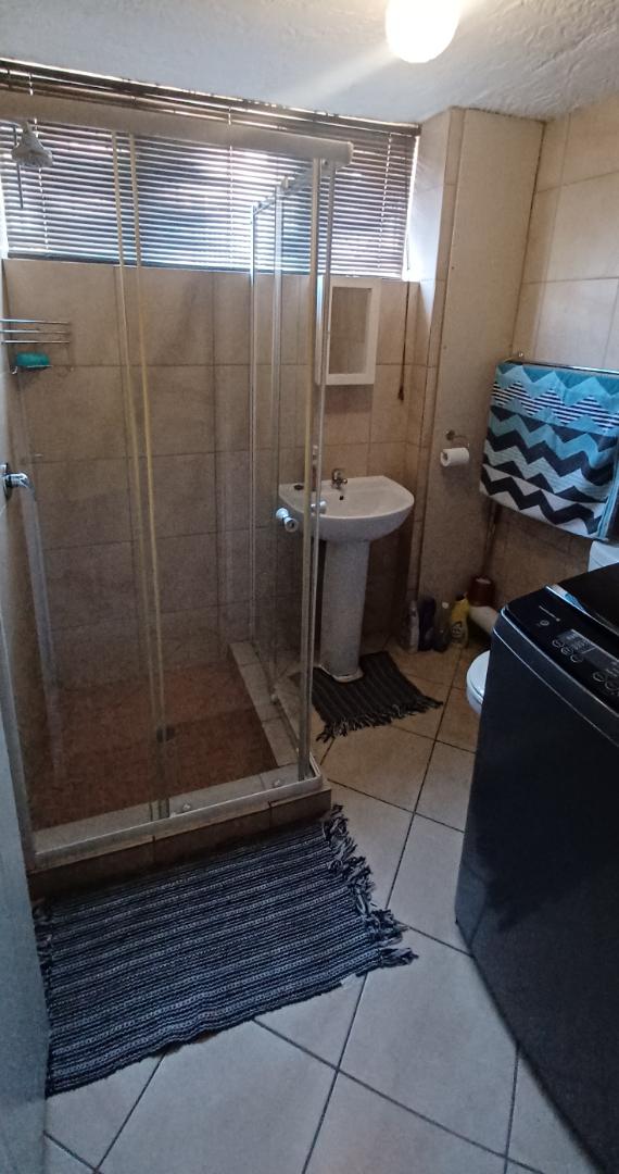 3 Bedroom Property for Sale in Mountain View Gauteng