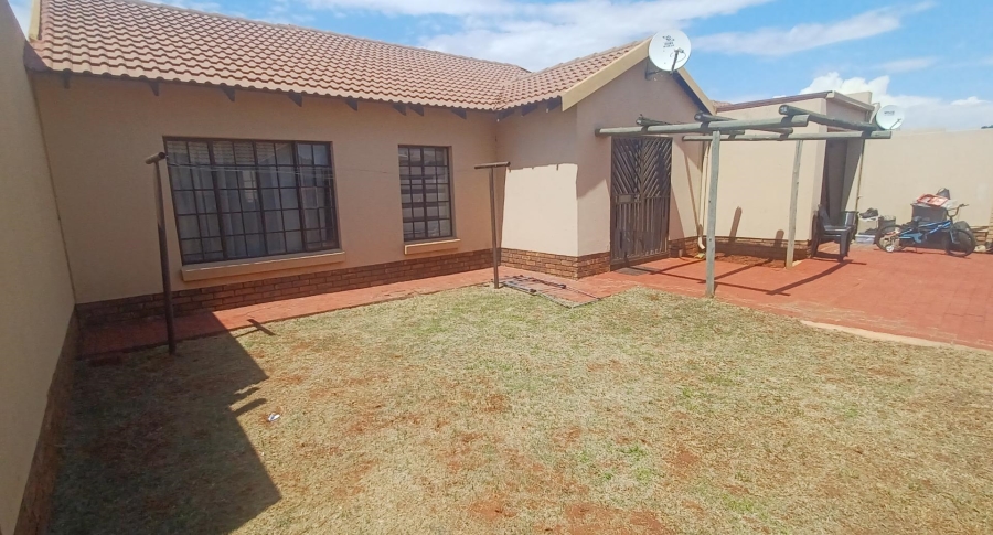 3 Bedroom Property for Sale in Chantelle Gauteng