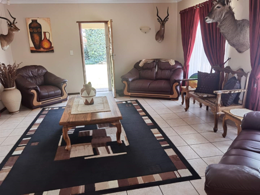 4 Bedroom Property for Sale in Van Riebeeck Park Gauteng