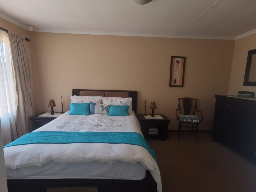 4 Bedroom Property for Sale in Van Riebeeck Park Gauteng