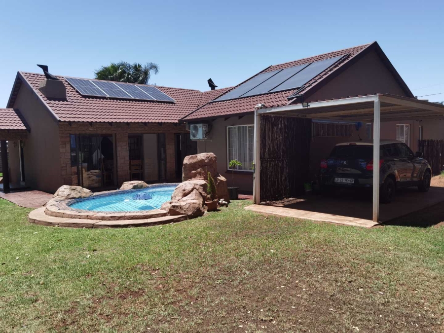 4 Bedroom Property for Sale in Van Riebeeck Park Gauteng