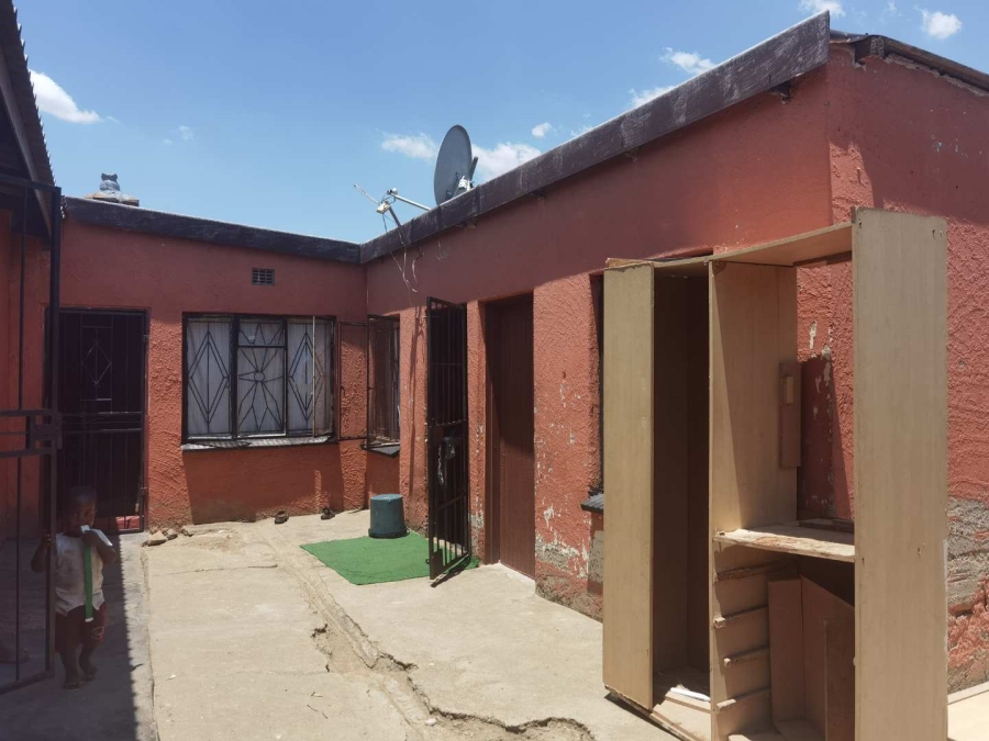 2 Bedroom Property for Sale in Tembisa Central Gauteng