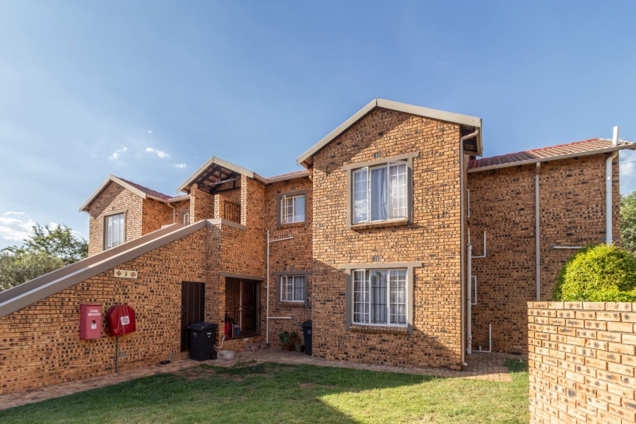 To Let 2 Bedroom Property for Rent in Strubensvallei Gauteng