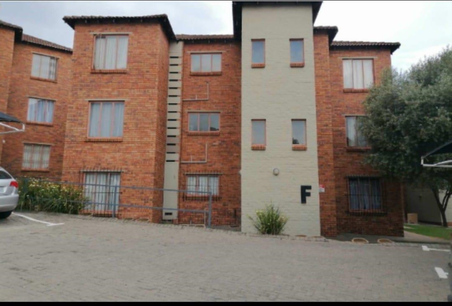 2 Bedroom Property for Sale in Birchleigh Gauteng