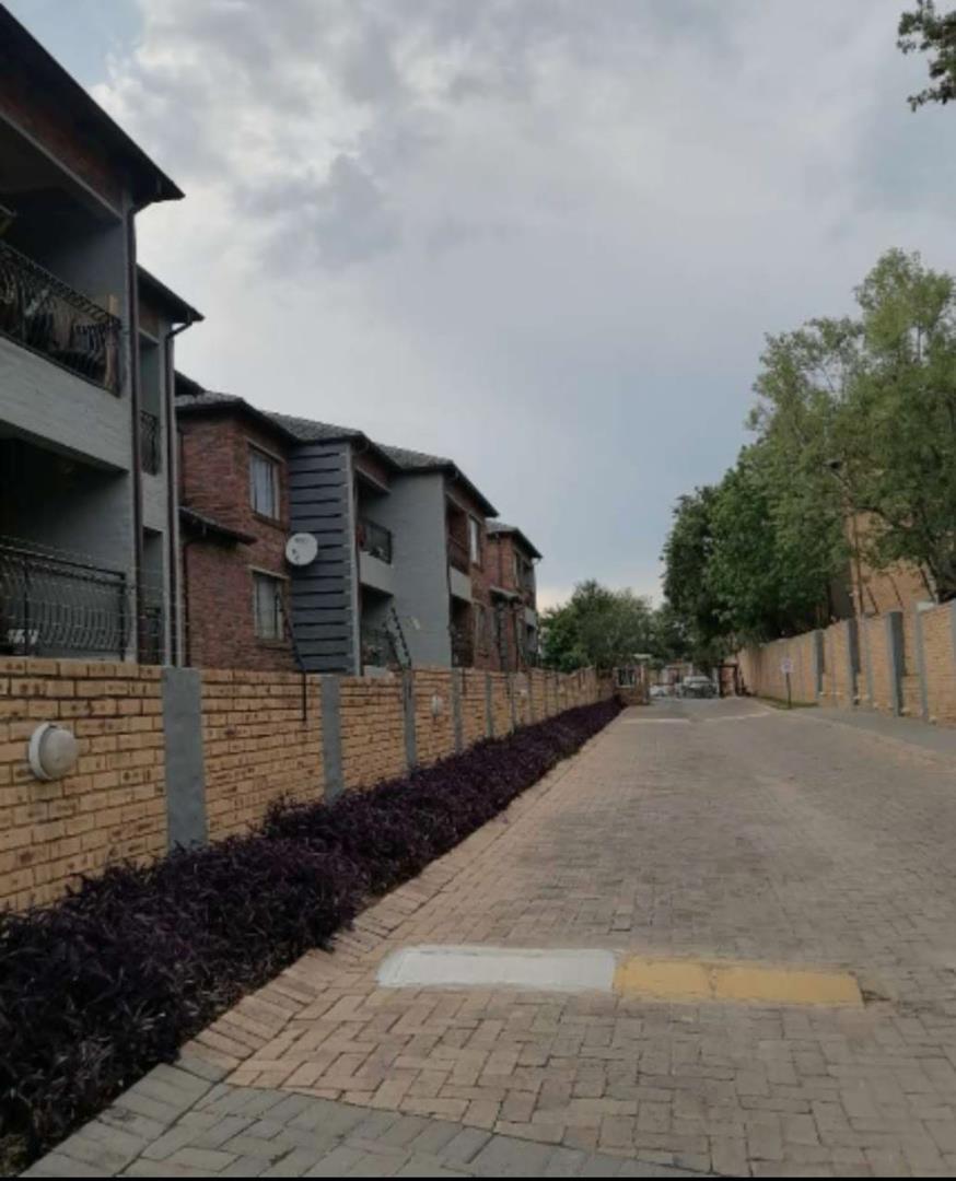 2 Bedroom Property for Sale in Birchleigh Gauteng