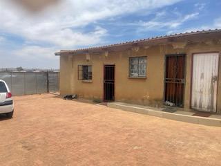 10 Bedroom Property for Sale in Siluma View Gauteng