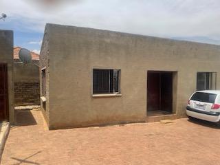 10 Bedroom Property for Sale in Siluma View Gauteng