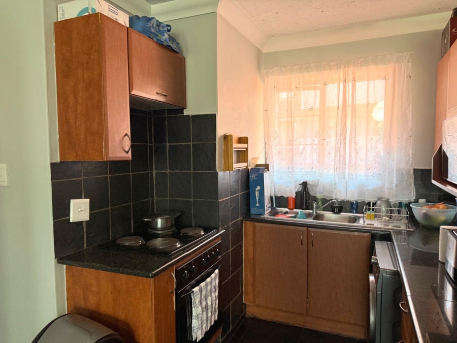 1 Bedroom Property for Sale in Erand Gardens Gauteng