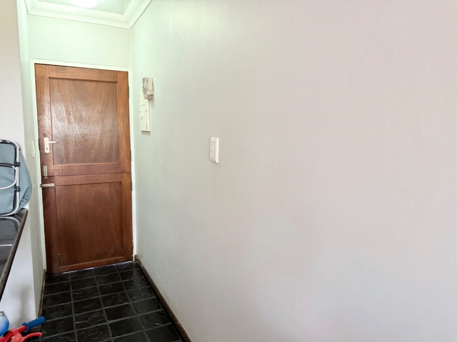 1 Bedroom Property for Sale in Erand Gardens Gauteng